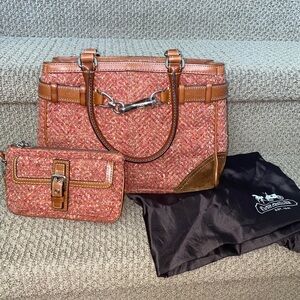 Coach Hampton Herrinbone camel rose wristlet